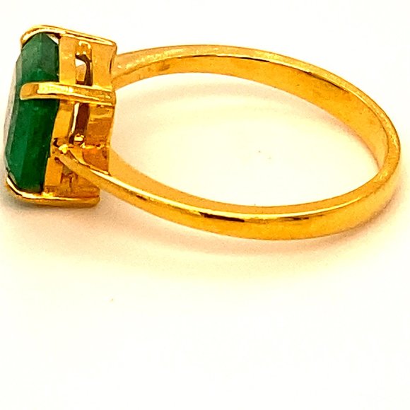 Emerald 2.52ct Solid 22K Yellow Gold Ring - Picture 6 of 7